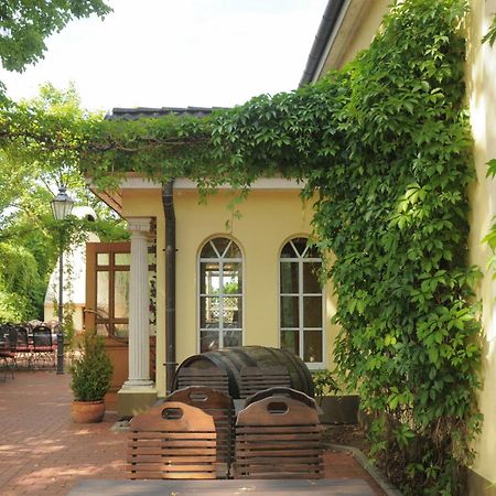 Landhotel Classic Ораниенбург Экстерьер фото