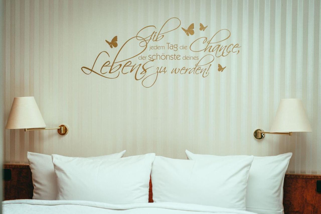 Landhotel Classic Ораниенбург Экстерьер фото
